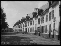 B015738