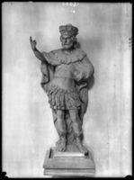 B015890