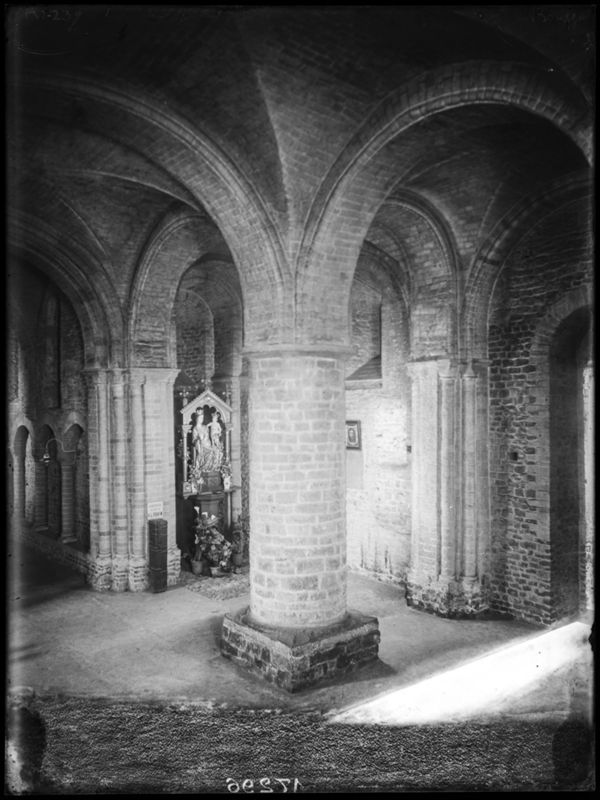 chapelle[bâtiment] / Kapel H. Bloed[Brugge]