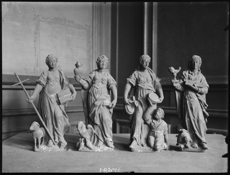 foyer de cheminée / Stadhuis[Kortrijk]
