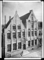 B017712