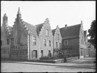 B017951