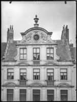 B017956