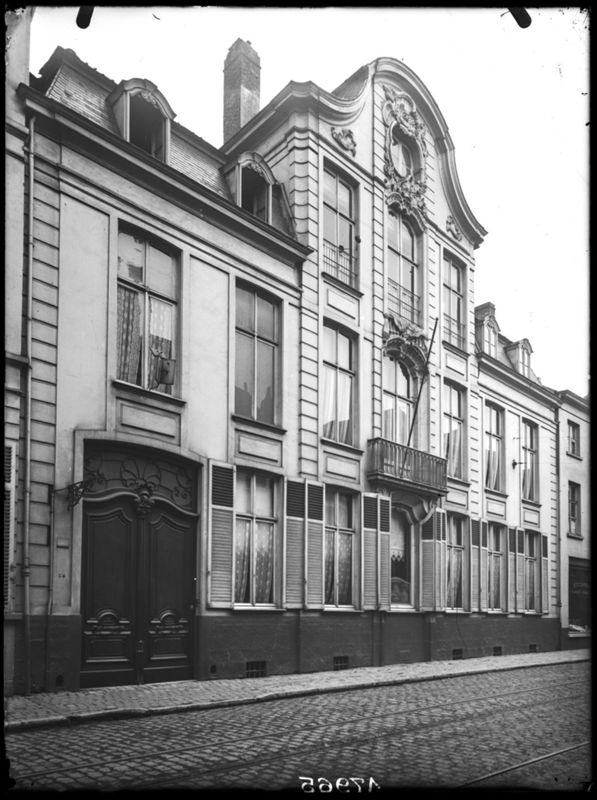 z.g. "Hotel Snoeck"