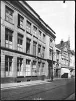 B018000
