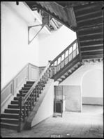 B018021