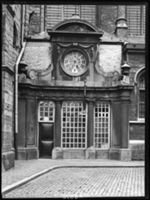 B018376