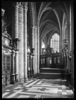 B018381