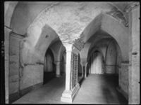 B018393