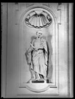 B018449
