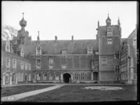 B018693