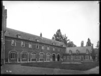 B018696