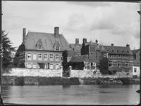 B018766