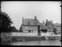 B018768