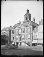 B018775