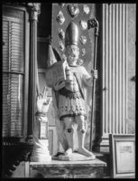 B018817