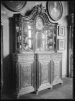 B019003