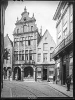 B019570