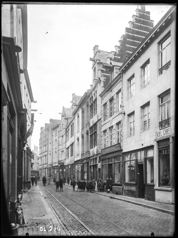 woongebouw / Bouwwerk[Leuven]