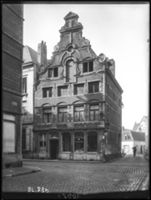 B019579