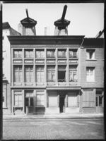 B019585
