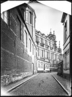 B019656