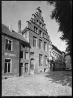 B019728