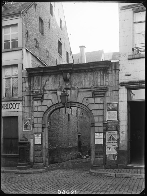 Porte de Sambre
