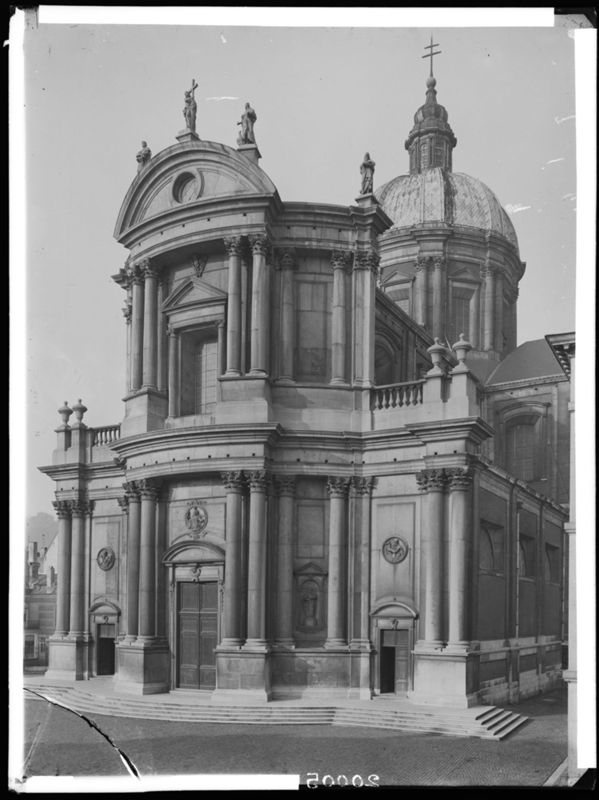 cathédrale / Cathédrale Saint-Aubain