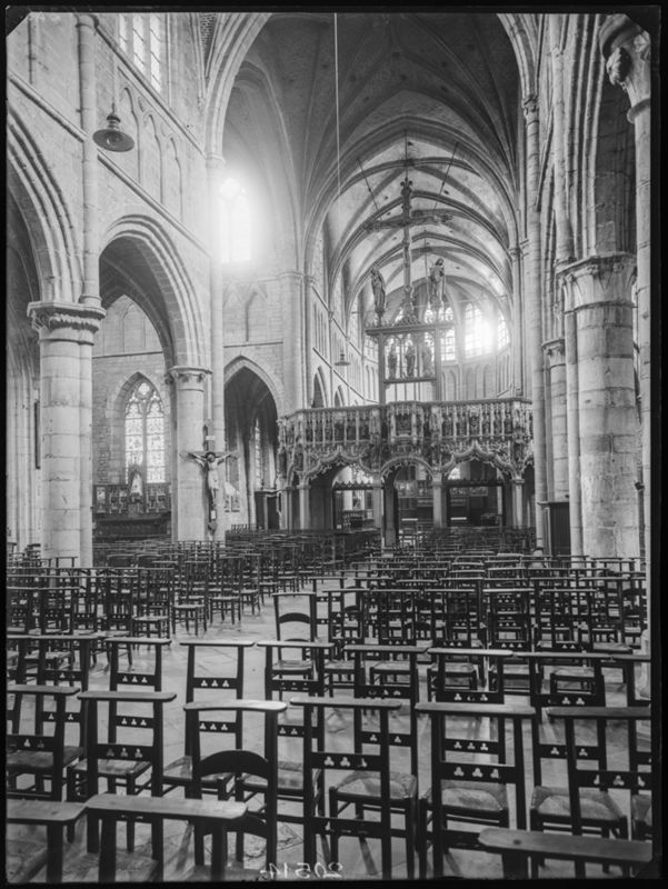 église basilicale / Eglise Saint-Materne[Walcourt]