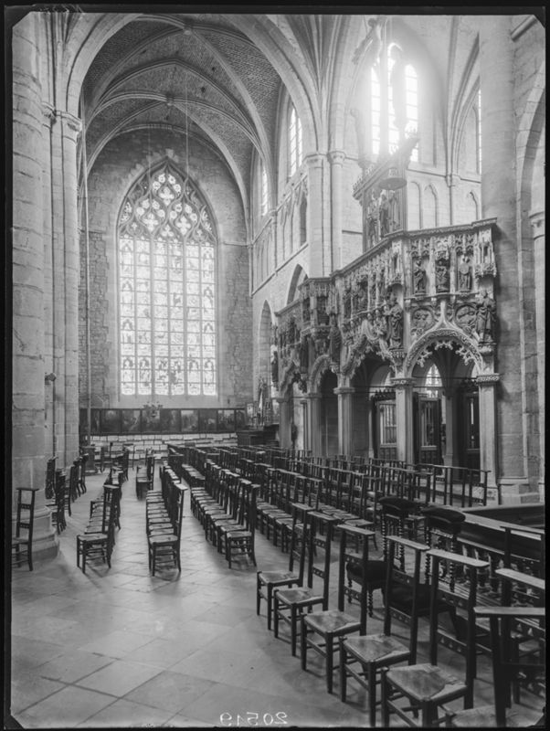 église basilicale / Eglise Saint-Materne[Walcourt]