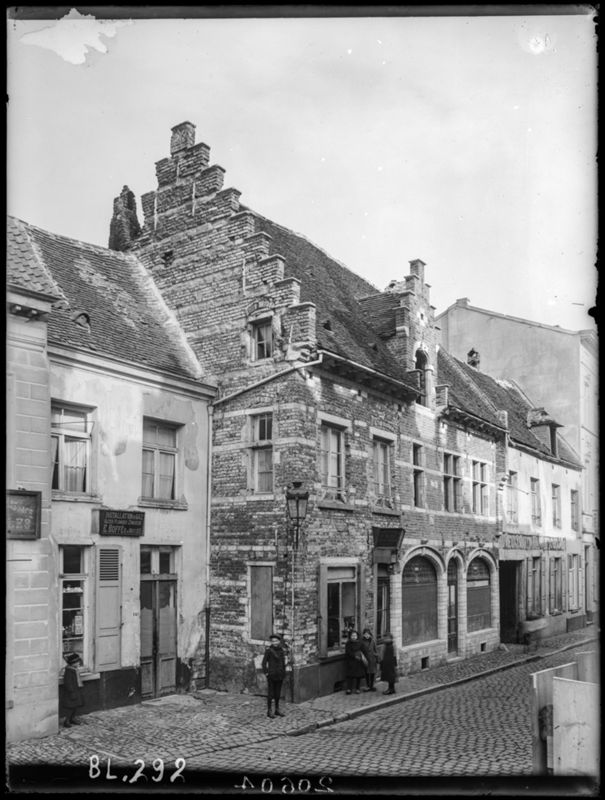 woongebouw / Bouwwerk[Leuven]