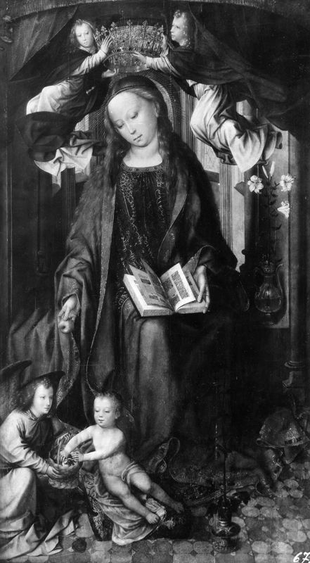 Vierge couronnée par des Anges