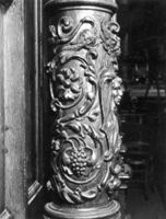B023562