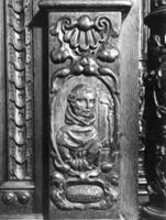 B023582