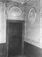 B023978