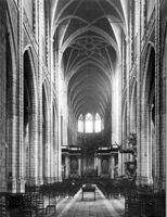 B024945