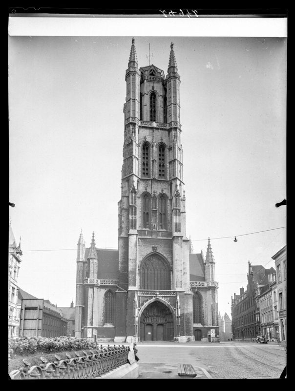 cathédrale / Cathédrale Saint-Bavon[Gand]