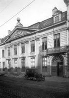 B025865