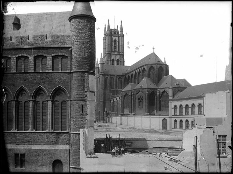 cathédrale / Cathédrale Saint-Bavon[Gand]