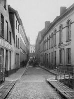 B025939