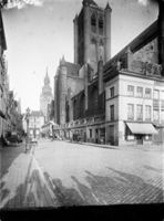 B025978
