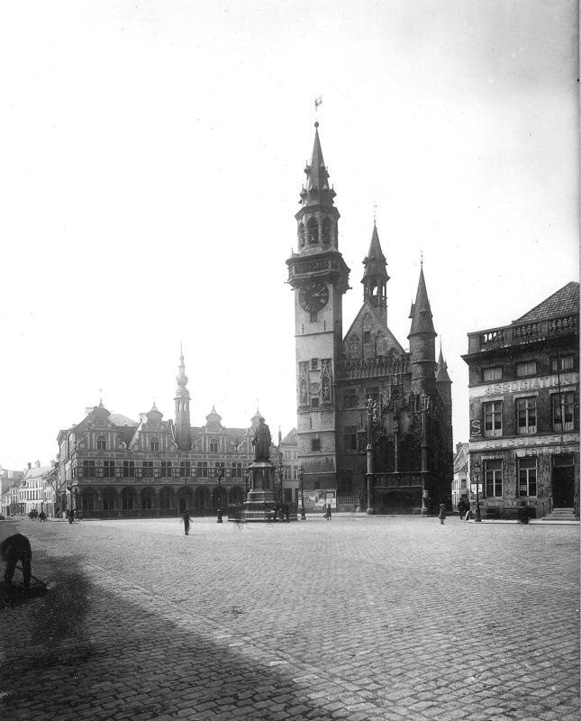 beffroi / Schepenhuis[Aalst]