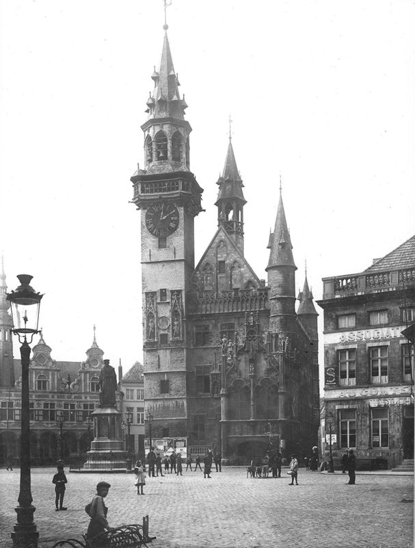 beffroi / Schepenhuis[Aalst]