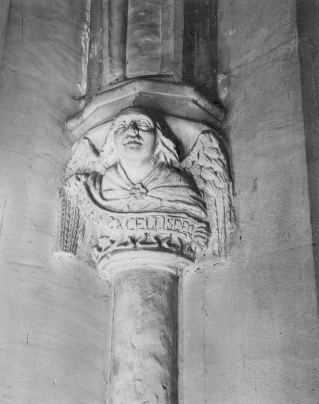 chapiteau à feuillage / Eglise Saint-Jacques[Liège]