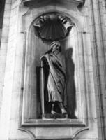 B027404