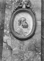 B027792