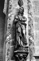 B027807