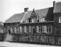 B027980