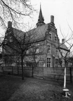 B028025